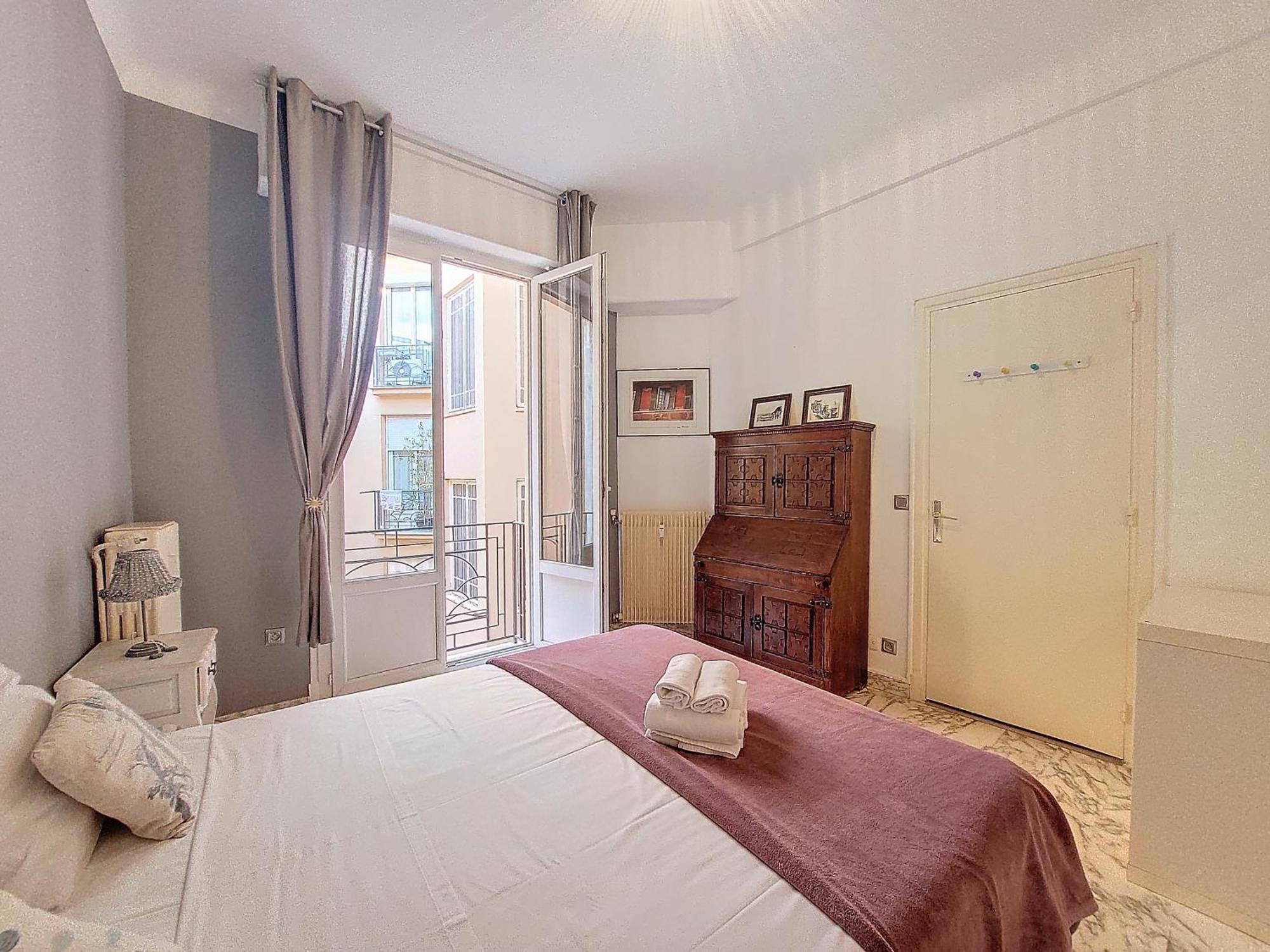 Nestor&Jeeves - Noe - Central - Close Sea - Spacious Nice Buitenkant foto